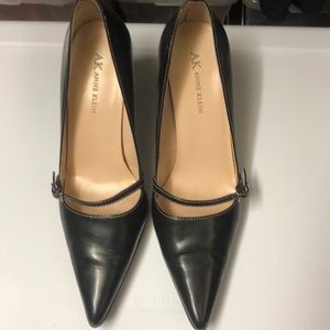 Women’s Anne Klein dress shoes
